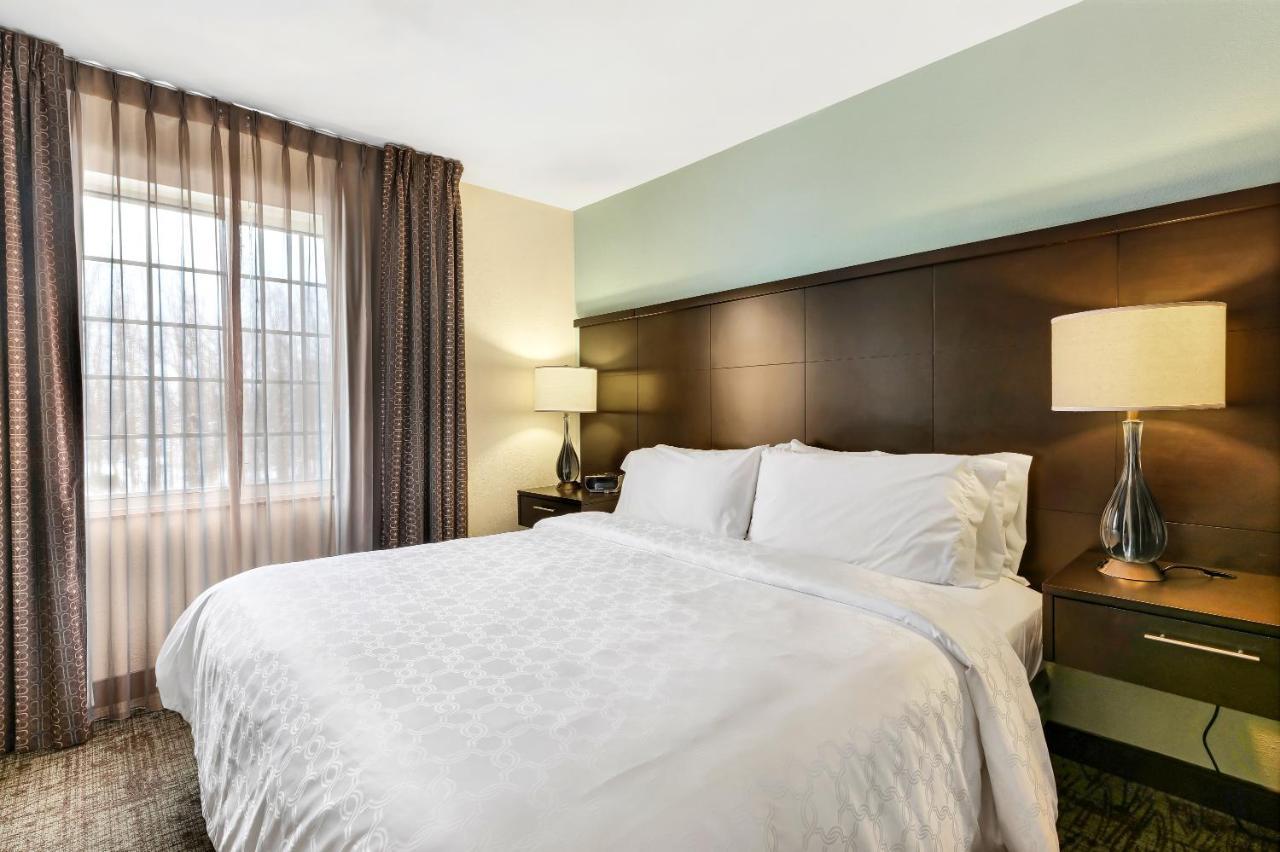 Hotel Staybridge Suites-philadelphia/mount Laurel By Ihg Mount Laurel